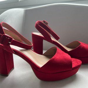 Silver Circle -Women's Dressy Red Suede Texture Shoes Size 8